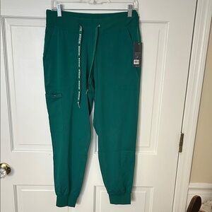 NWT Med Couture Touch Hunter Green Joggers